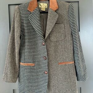 JL Colebrook  Herringbone Blazer with Brown suede Trim